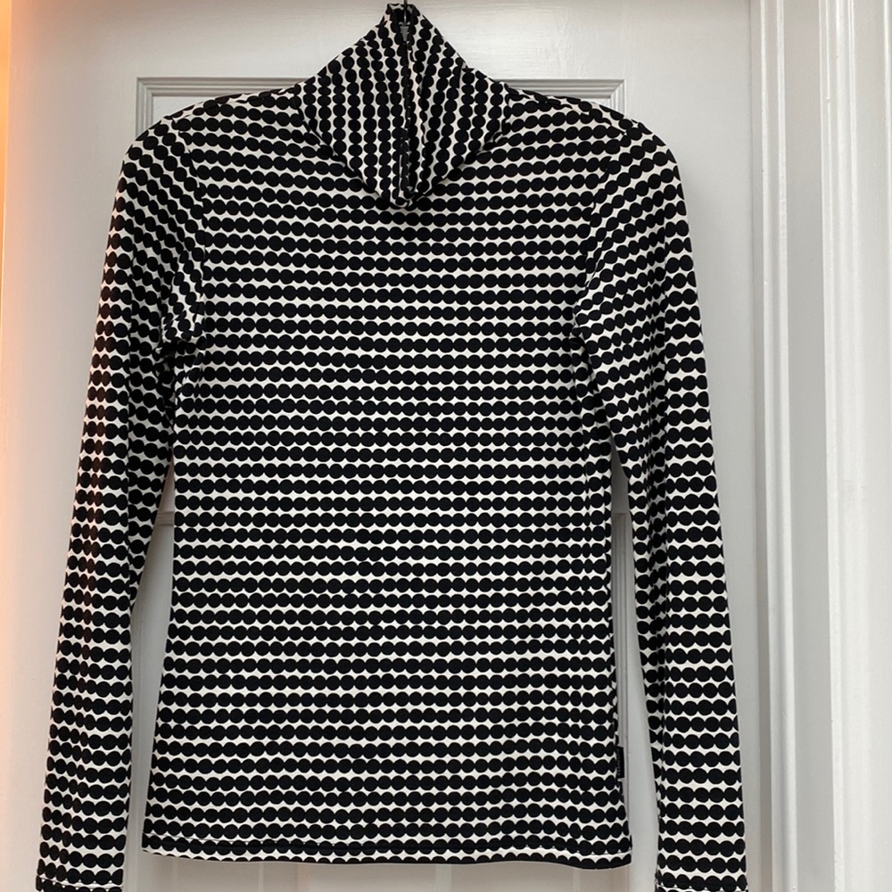 Marimekko by Uniqlo Heat Tech turtleneck